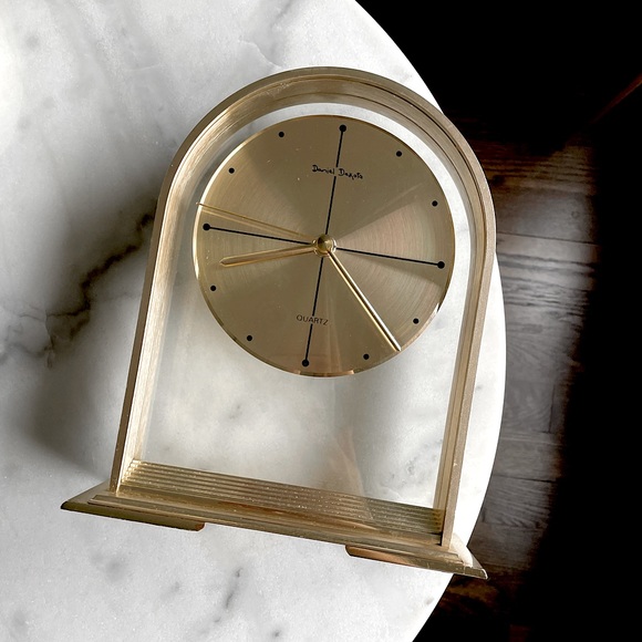 RARE Daniel Dakota Minimalist style clock - Picture 1 of 6